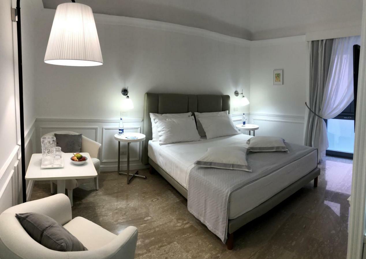 Piazza Posta Dimora Di Charme Hotel Procida Exterior foto